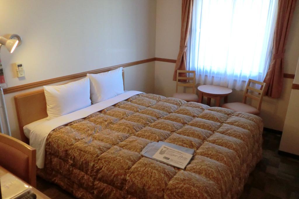 Toyoko Inn Chiba Makuhari Eksteriør billede